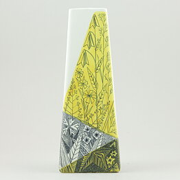 Lars Thorén (Triangla 1954) Geometric Vase with Stylistic Plant Decor 26 cm