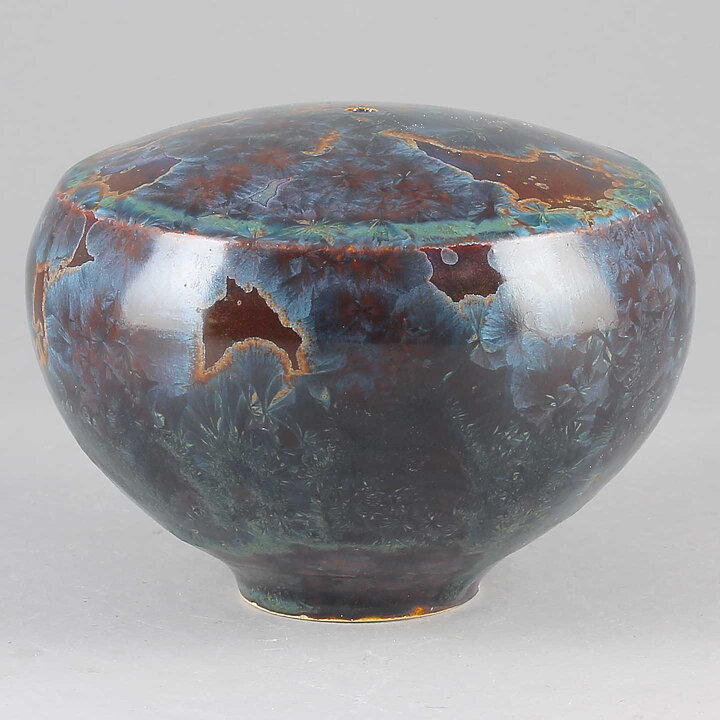 Isak Isaksson (2017) Unique Vase with Brown and Blue Crystalline Glaze 10 cm