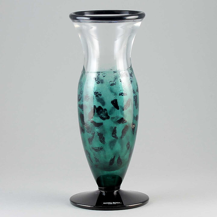 シェル・エングマン  Safariシリーズ  グリーンの花瓶 Vase 21cm 1994年