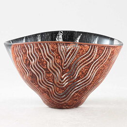 Monica Backström (Tonga 1998) Brown/Black Widening Bowl 23/14 cm  [Sample Images]