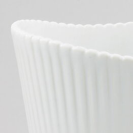 Stig Lindberg (Vinda 1950) White Bowl with Linear Relief 12 cm (2)