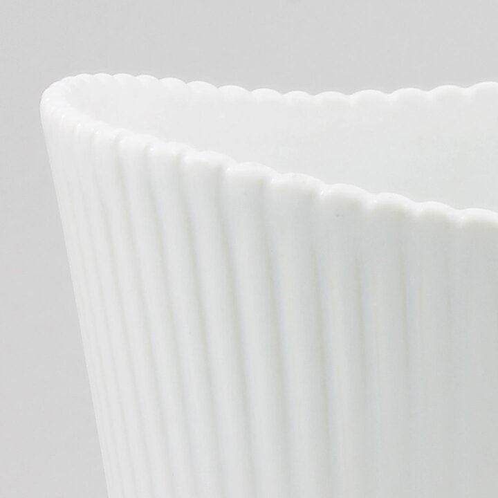 Stig Lindberg (Vinda 1950) White Bowl with Linear Relief 12 cm (2)