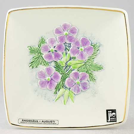 Aimo Nietosvuori Jie Månadsblommor Ängsnäva (Heather-Cranesbill), model 733/8, August