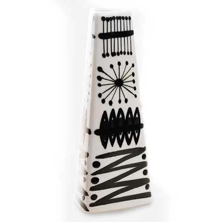 Alf Jarnestad Karlskrona Alfa Three-sided vase, height 15 cm
