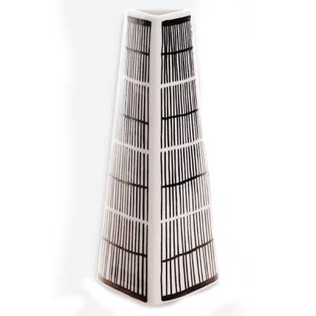 Alf Jarnestad Karlskrona Alfa Three-sided vase, height 15 cm