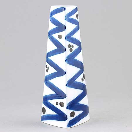 Alf Jarnestad Karlskrona Alfa Three-sided vase, height 15 cm