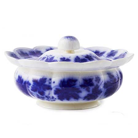 Arthur Percy Rörstrand Vinranka Bowl with lid, diameter 23 cm