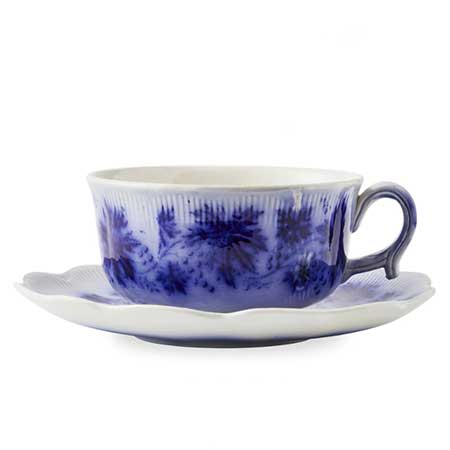 Arthur Percy Rörstrand Vinranka Teacup, height 6 cm