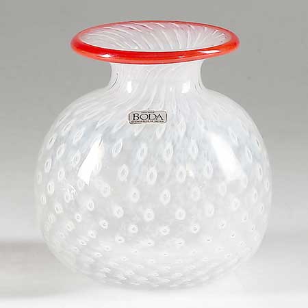Bertil Vallien Kosta Boda Stratos Vase, height 9,5 cm