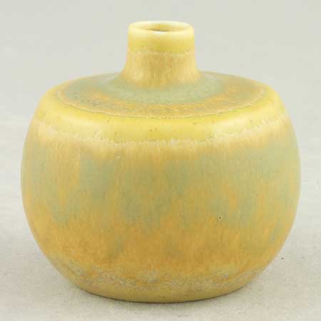Carl-Harry Stålhane Rörstrand Miniatures Vase, model 45, height 4 cm