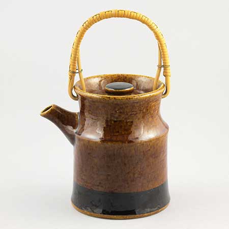 Carl-Harry Stålhane Rörstrand Sahara Tea Pot, height 15 cm