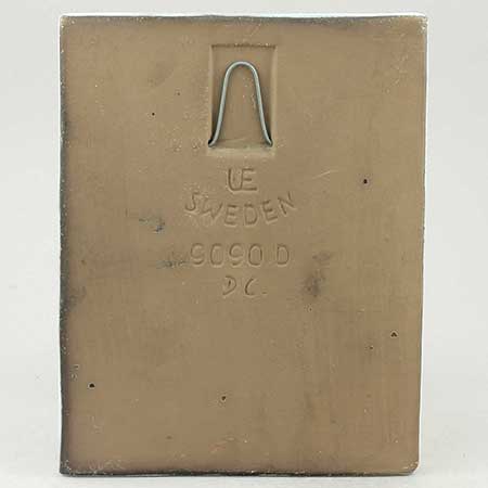 Dorothy Clough Upsala–Ekeby Linda The back side of a Linda wall plaque