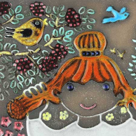 Dorothy Clough Upsala–Ekeby Linda he decor of a Linda wall plaque