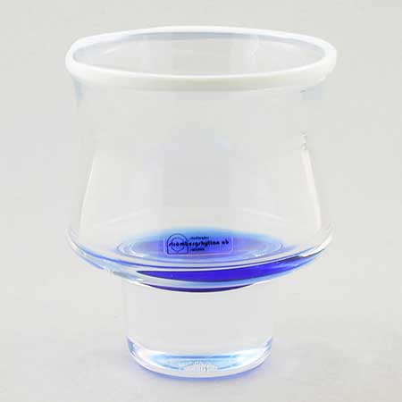Erik Höglund Studioglas Strömbergshyttan Glass Bowl, limited edition of 500, diameter 8 cm