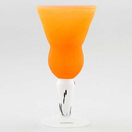 Gunnel Sahlin Kosta Boda Amazon Glass, orange, model number 99271 or 99451, height 18,5 cm