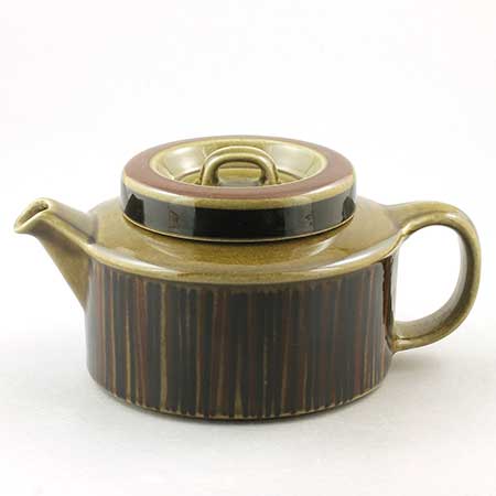 Gunvor Olin-Grönqvist Arabia Kosmos Teapot, height 24 cm