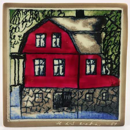 Heljä Liukko-Sundström väggplatta rött hus