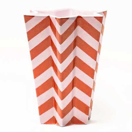 Inger Persson Rörstrand Pro Arte Red vase ”Starlet”, height 19 cm