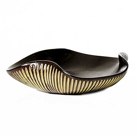 An Overview of Ingrid Atterberg’s Tricorn Series Bowl. Model 2271. Length 15 cm