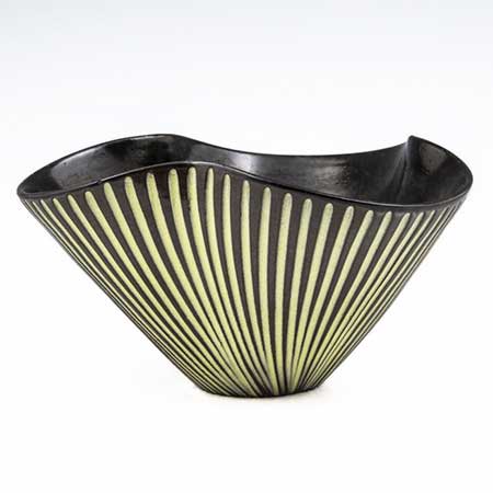 An Overview of Ingrid Atterberg’s Tricorn Series Bowl. Model 2274. Length 16 cm