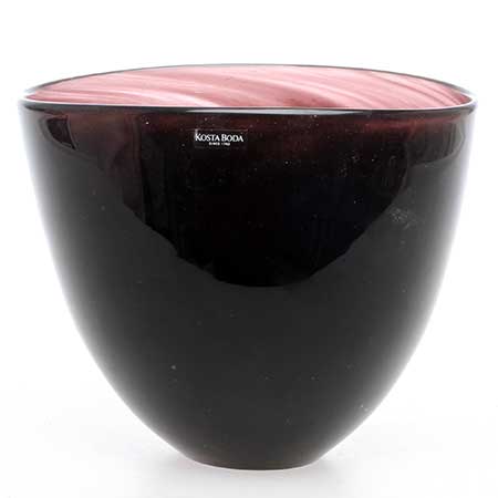 Kjell Engman Kosta Boda Swing Black bowl. Model 58888. Diameter 12 cm