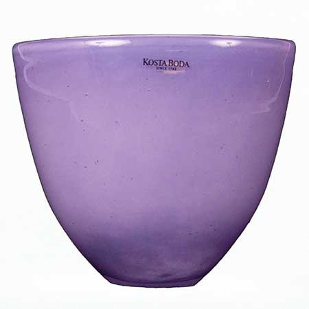 Kjell Engman Kosta Boda Swing Purple bowl. Model 58891. Diameter 12 cm