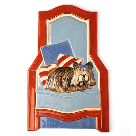 Margareta Hennix Gustavsberg Dog on chair wall plaque, height 38 cm