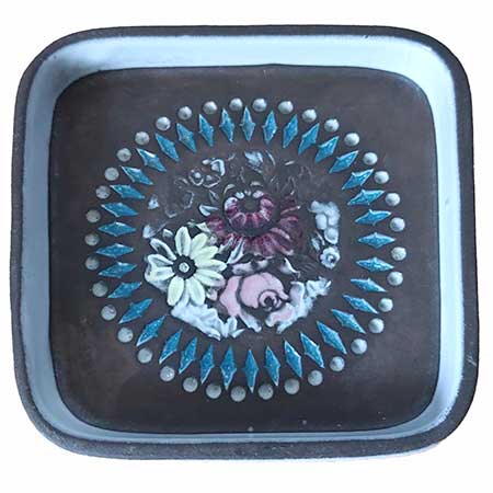Mari Simmulson Upsala Ekeby Beata Bowl. Model 5010M. Length 9 cm