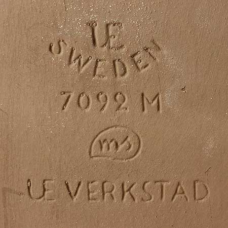Mari Simmulson Upsala–Ekeby The lower side of a Cardus object