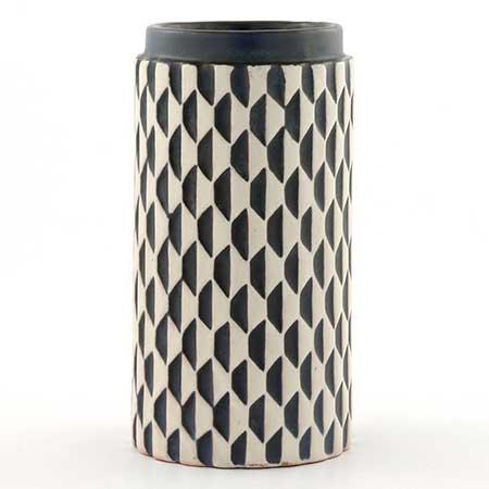Mari Simmulson Upsala Ekeby Geting Vase. Model 4351. Height 15 cm