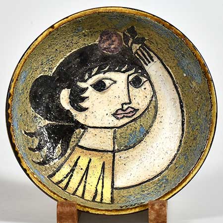 Mari Simmulson Upsala Ekeby Mariana Bowl. Model 4437. Length 15 cm