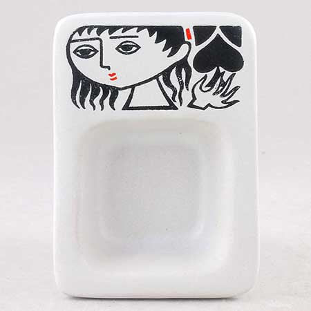 Mari Simmulson Upsala–Ekeby Playing Card Bowls Playing card spades. Model 4253. Length 9,5 cm