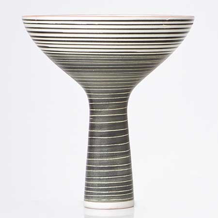 Mari Simmulson Upsala Ekeby Sving Vase. Model 4167. Height 19 cm