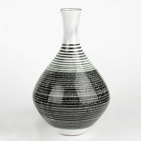 Mari Simmulson Upsala Ekeby Sving Vase. Model 4169. Height 23 cm