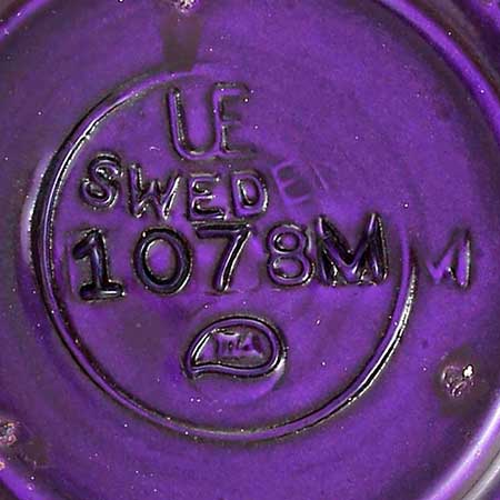 Mari Simmulson Upsala–Ekeby The lower side of a Violetta object
