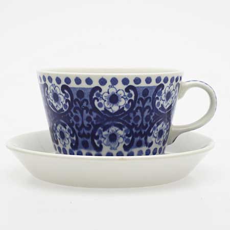 Raija Uosikkinen Arabia Ali Teacup, height 6 cm