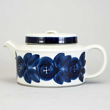Ulla Procopé Arabia Anemone Teapot, height 24 cm