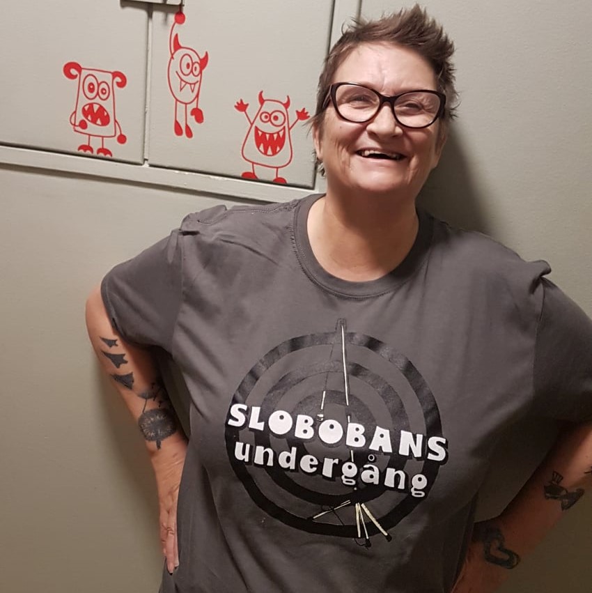 SLOBOBANS UNDERGÅNG - T-SHIRT, RING