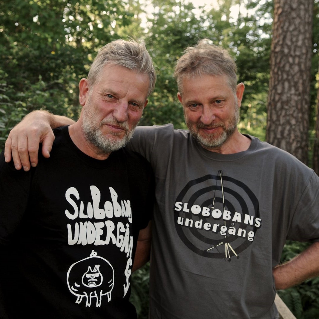 SLOBOBANS UNDERGÅNG - T-SHIRT, RING - 3
