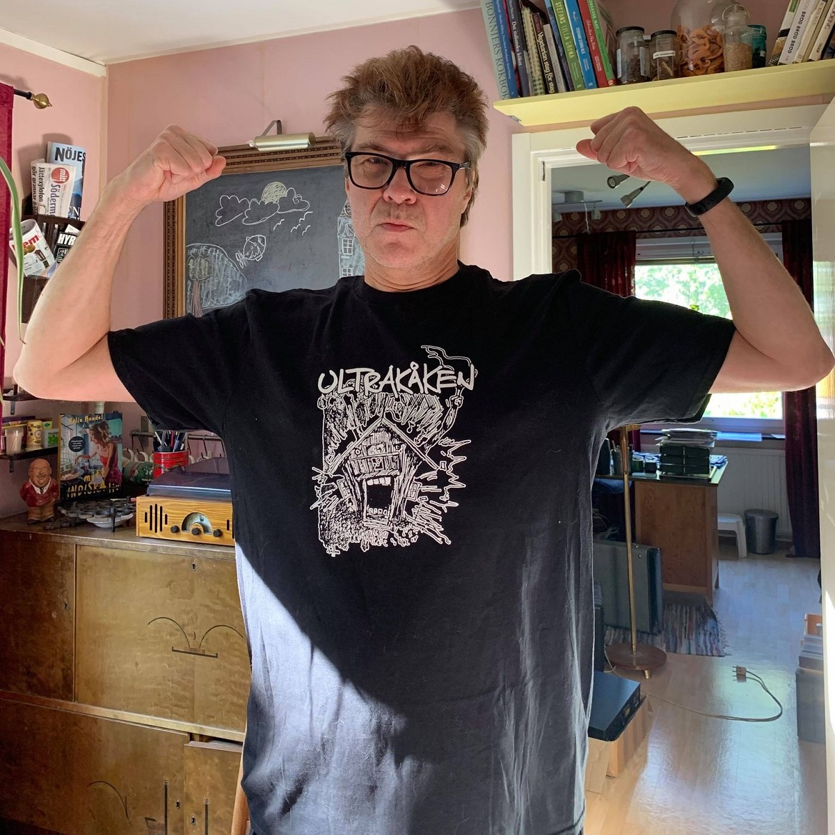 ULTRAKÅKEN - T-SHIRT, LOGO