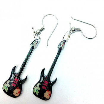 Örhänge: Steve Vai
