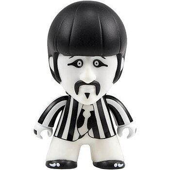 The Beatles TITANS: Black & White Ringo (4.5")