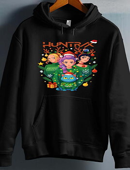 Huntrix Kpop Demon Hunters barn hoodie: "Christmas" - svart  - storlek 9-11 år