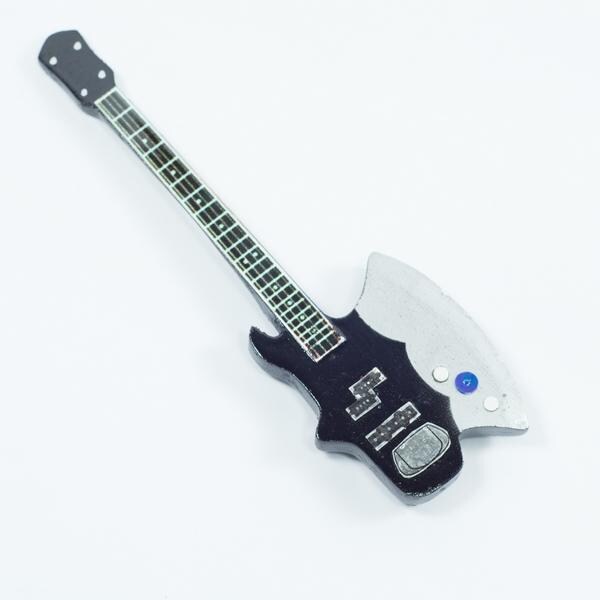 Magnet for fridge: KISS - Gene Simmons - AXE Bass (mod. exclusive)