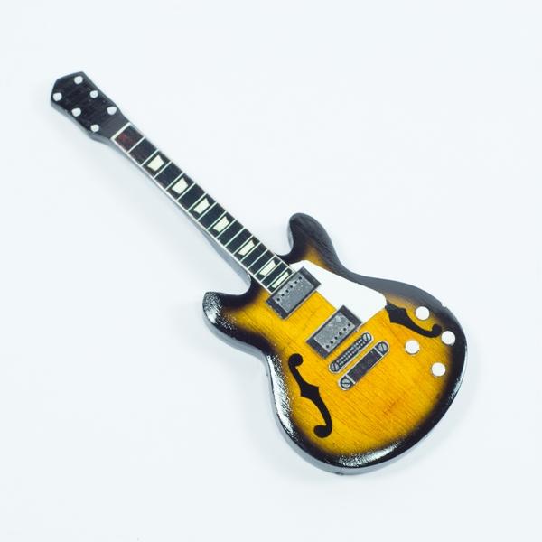 Magnet för kylskåp: Beatles - John Lennon - Epiphone Casino Sunburst 1965 (mod. exclusive)