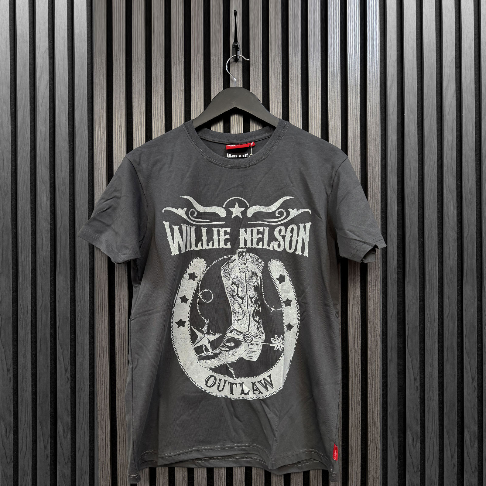Willie Nelson Unisex Premium T-Shirt: Outlaw (Charcoal Grey) - 3
