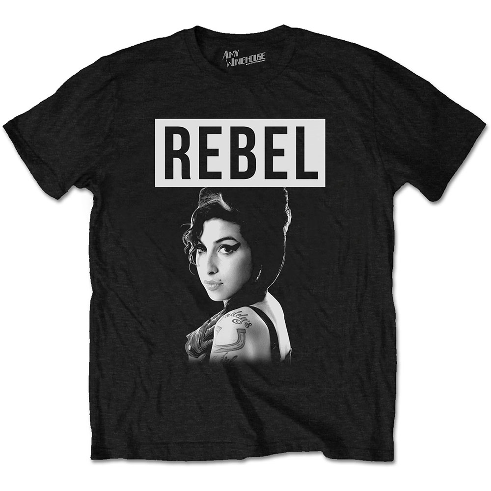 Amy Winehouse Unisex T-Shirt: Rebel (Medium)