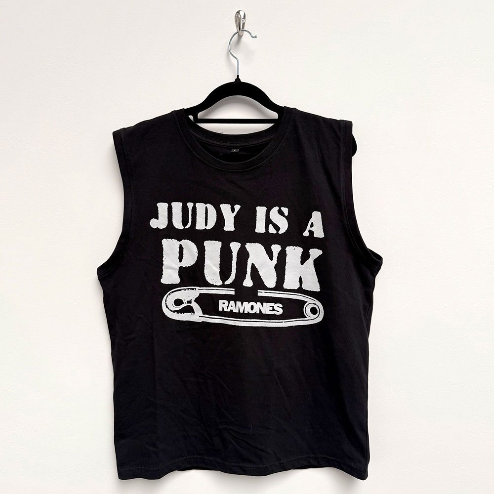 Ramones Unisex Tank T-Shirt: Judy (Black) (Medium)