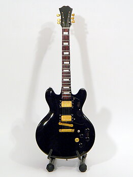 Minigitarr: B.B. King - Lucille