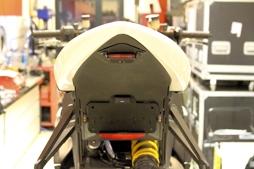 EBR 1190 RX / SX, Tail Tidy Kit 3 Undertail mounted with plate light, taillights & blinkers - 7